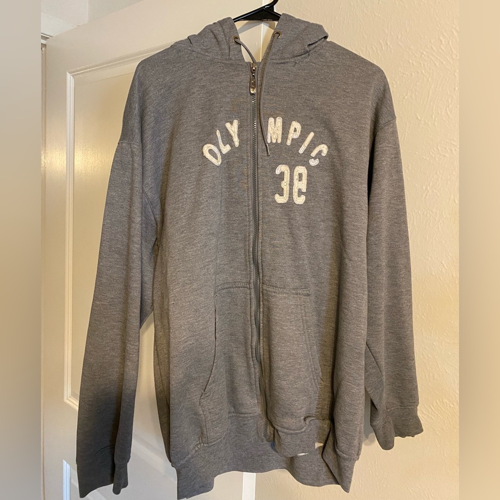 Heavyweight fleece-line zip-up hoodie